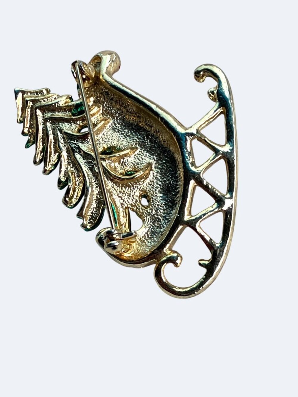 Christmas Sleigh Pin Brooch With Red Enamel Green Tree Design Christmas - Picture 9 of 11